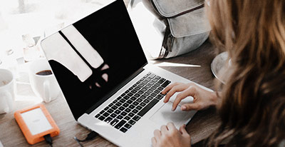 woman-entrepreneur-product-001